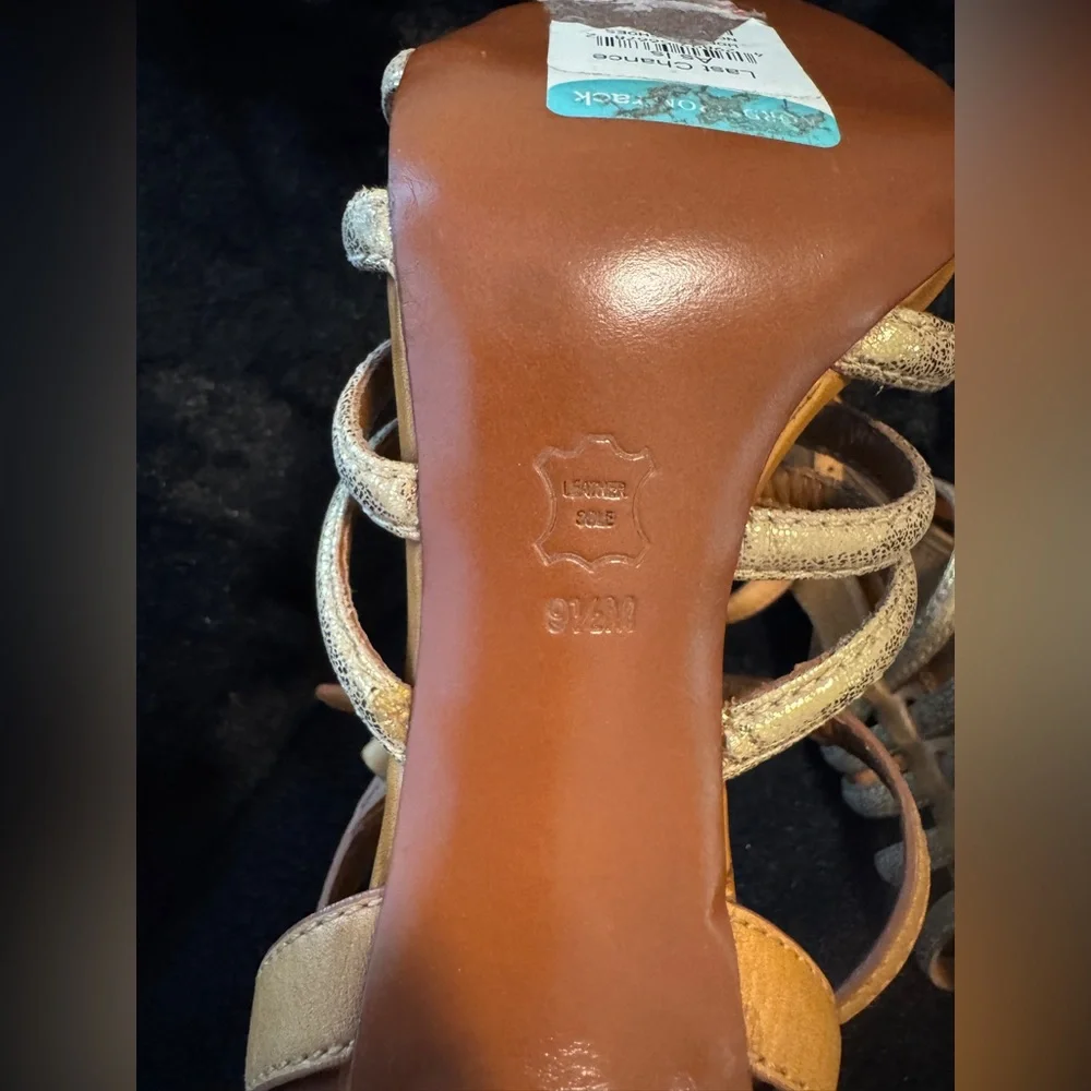 Tory Burch NEW heeled sandals - Picture 7 of 10